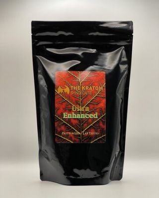 Kratom blend with extract